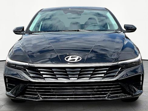 New 2026 Hyundai Elantra SE FWD image 25