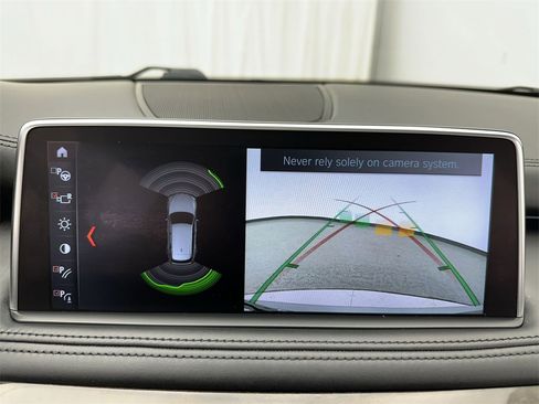 Used 2018 BMW X5 xDrive50i w/ Executive Package image 17