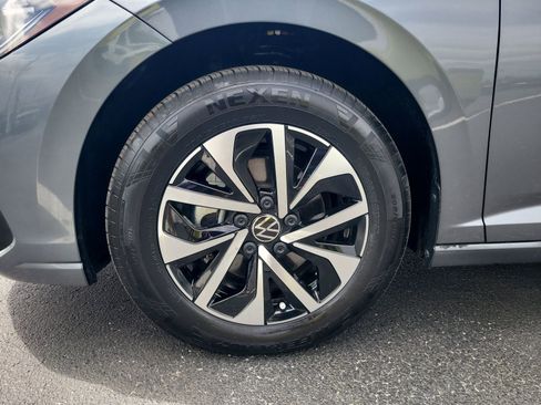 Certified 2025 Volkswagen Jetta S image 10