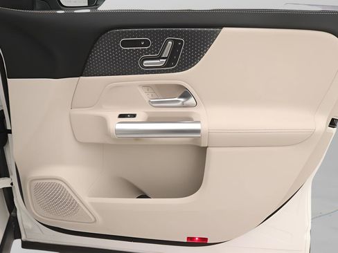 Certified 2026 Mercedes-Benz GLA 250 image 21