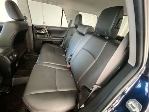 Used 2023 Toyota 4Runner TRD Off-Road Premium w/ Moonroof Package AWD/4WD image 23