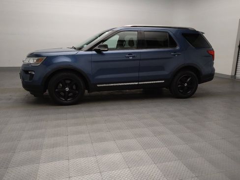 Used 2019 Ford Explorer XLT w/ Equipment Group 201A FWD image 2