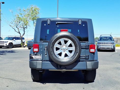 Used 2018 Jeep Wrangler Sahara w/ Connectivity Group image 5