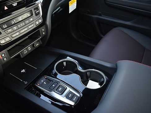 New 2026 Honda Ridgeline Black Edition image 12