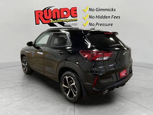 Used 2023 Chevrolet TrailBlazer RS w/ Sun and Liftgate Package image 4