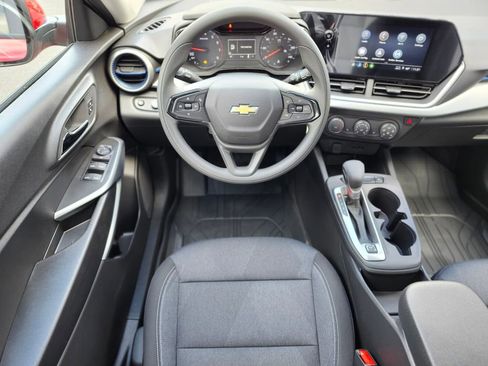 New 2026 Chevrolet Trax LS w/ LS Convenience Package image 11