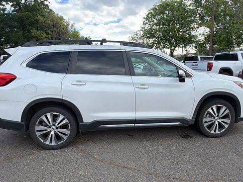 Used 2022 Subaru Ascent Limited w/ Technology Package image 4