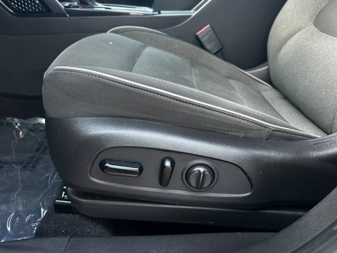 Used 2021 Chevrolet TrailBlazer LT w/ Convenience Package FWD image 13
