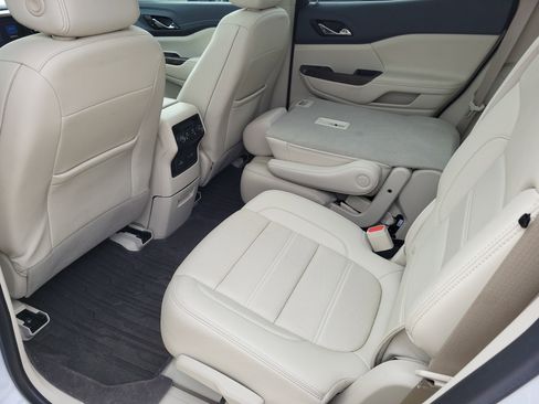 Used 2023 GMC Acadia Denali w/ Denali Technology Package image 14