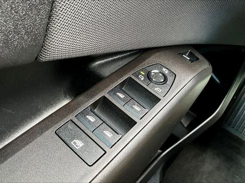 Used 2025 BMW X3 xDrive30i w/ Premium Package image 35