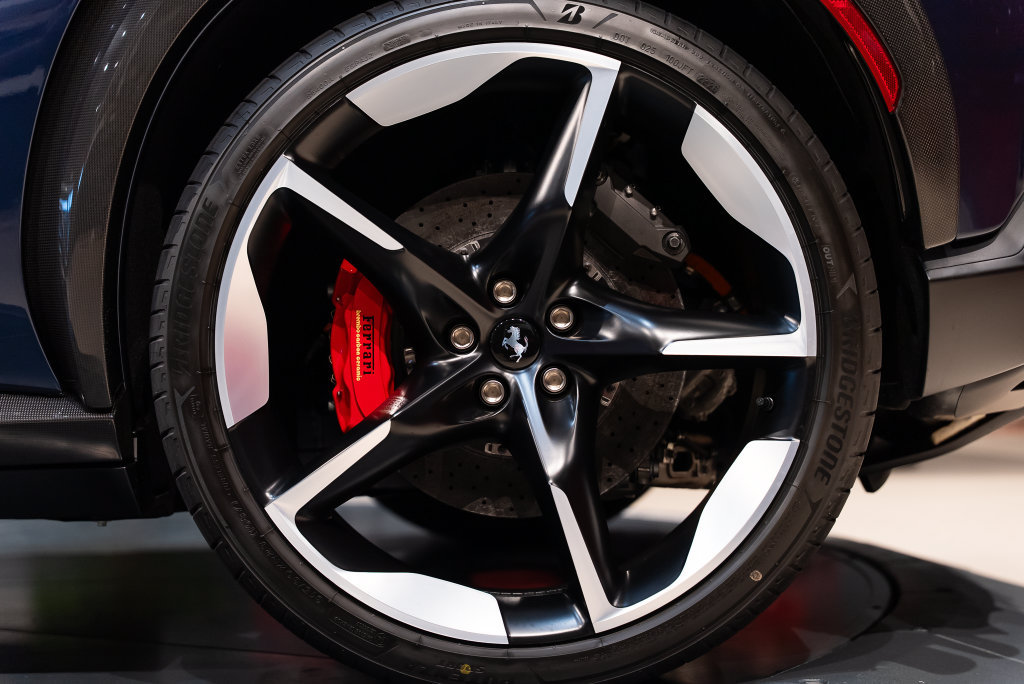 Used 2026 Ferrari Purosangue AWD/4WD image 14