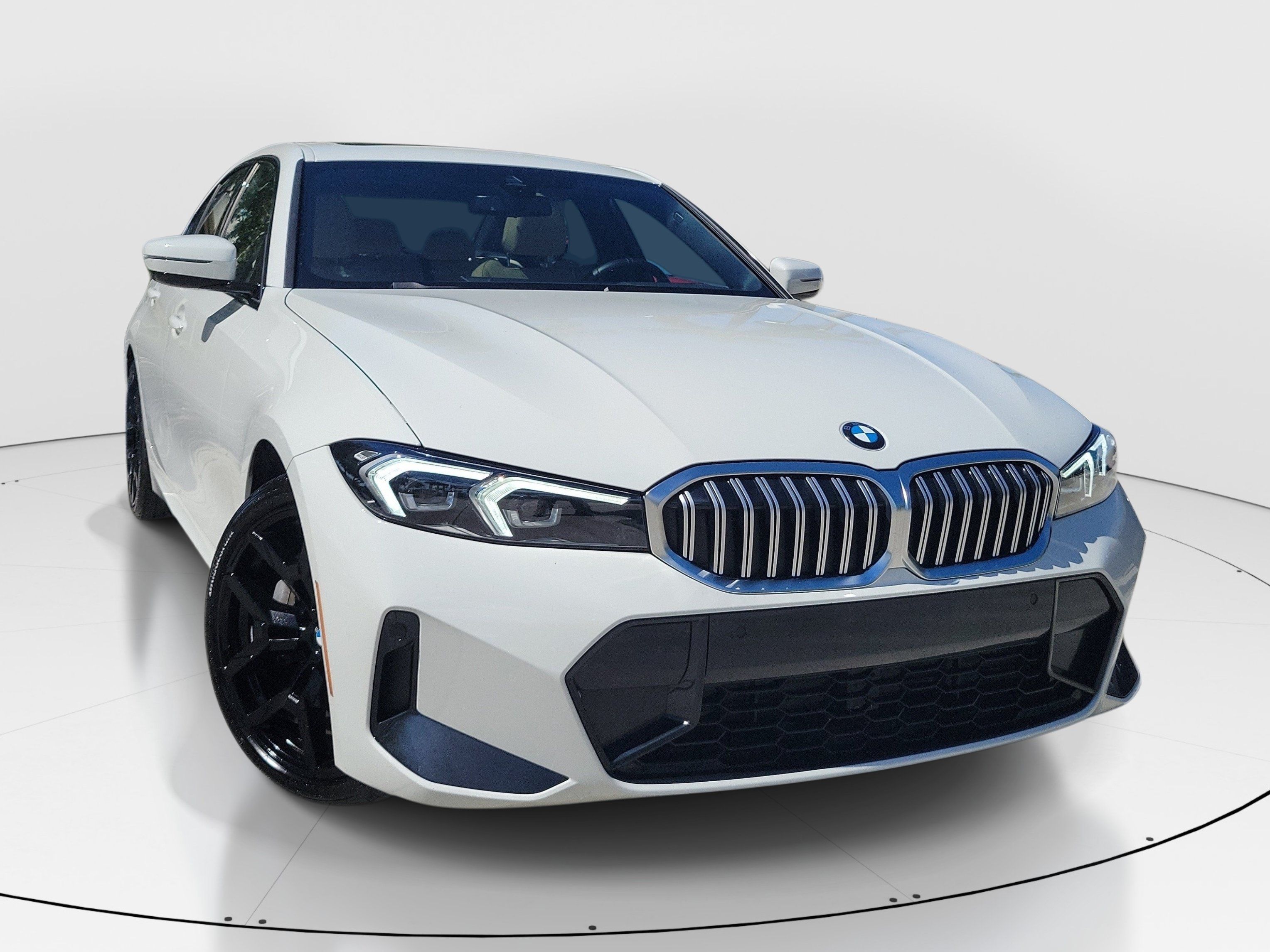 Used 2026 BMW 330i Sedan RWD image 2