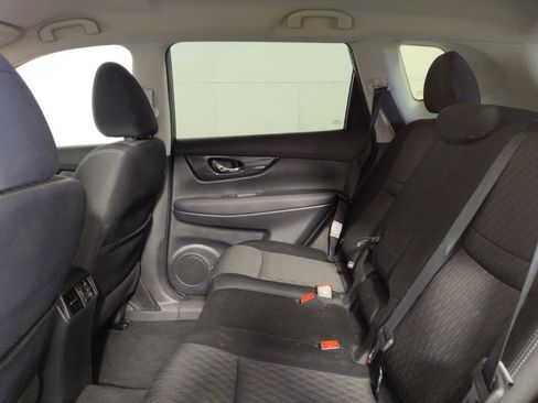 Used 2020 Nissan Rogue SV AWD/4WD image 18