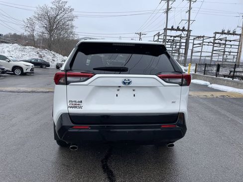 Used 2023 Toyota RAV4 SE w/ Weather & Moonroof Package image 4