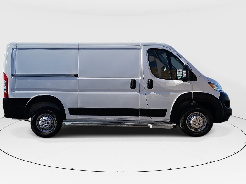 Used 2025 RAM ProMaster 2500 w/ U-Haul Equipment Group FWD image 2