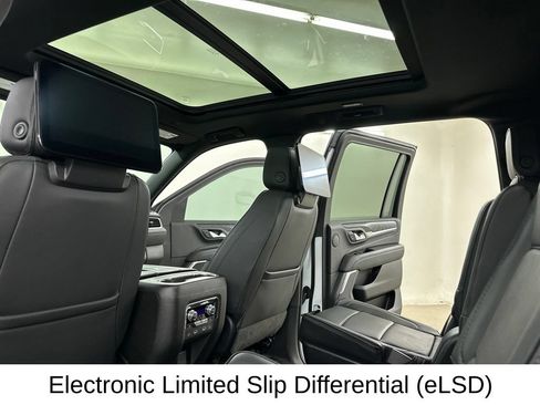 Used 2023 GMC Yukon XL Denali w/ Advanced Technology Package AWD/4WD image 34