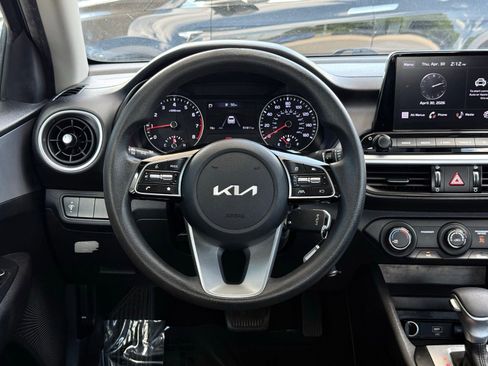 Used 2022 Kia Forte LXS FWD image 26