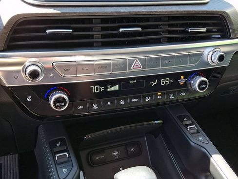 Used 2022 Kia Telluride EX w/ EX Premium Package AWD/4WD image 16