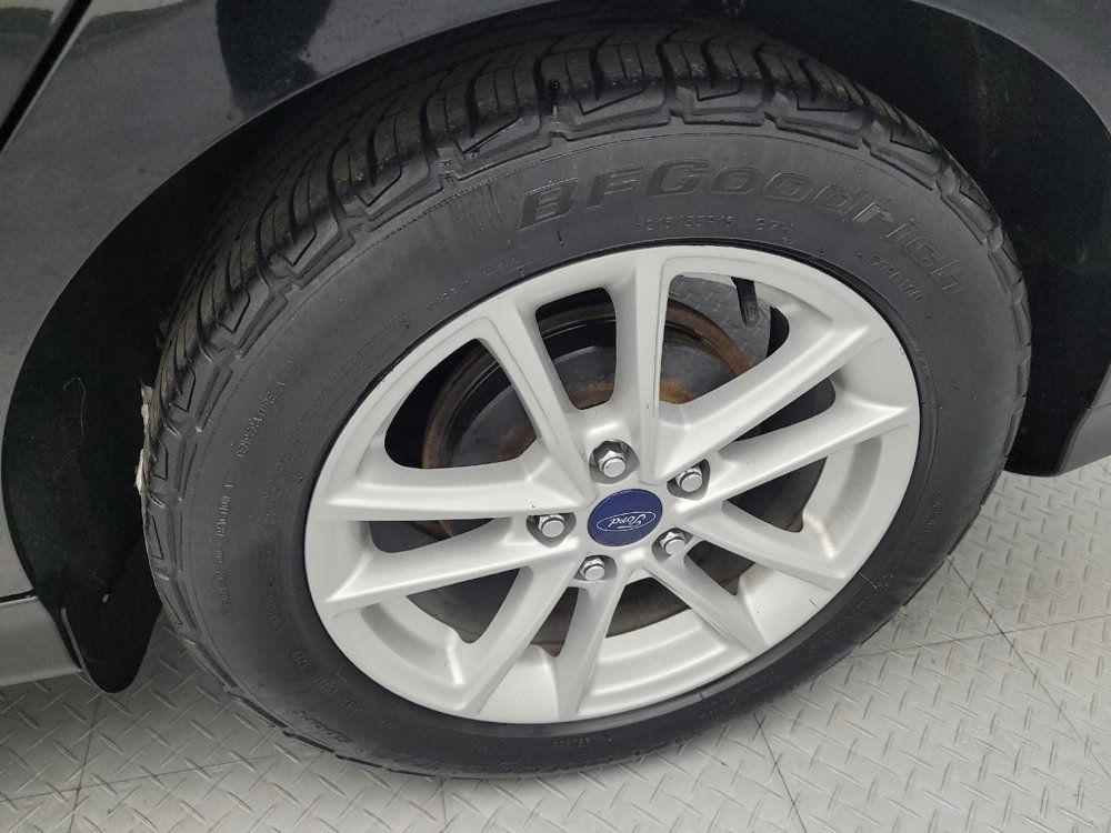 Used 2016 Ford Focus SE FWD image 31