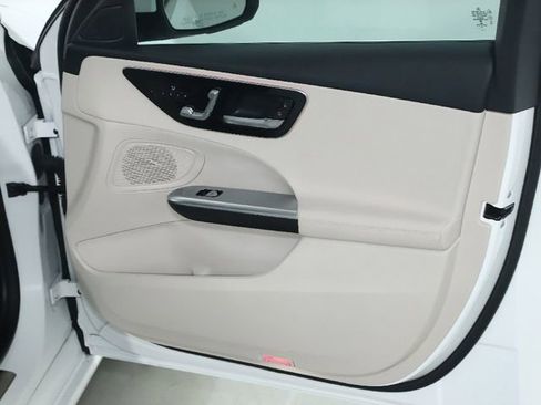 Used 2023 Mercedes-Benz C 300 4MATIC Sedan image 22