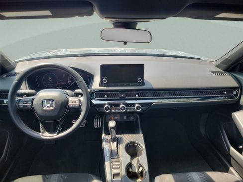 Used 2024 Honda Civic Sport image 6