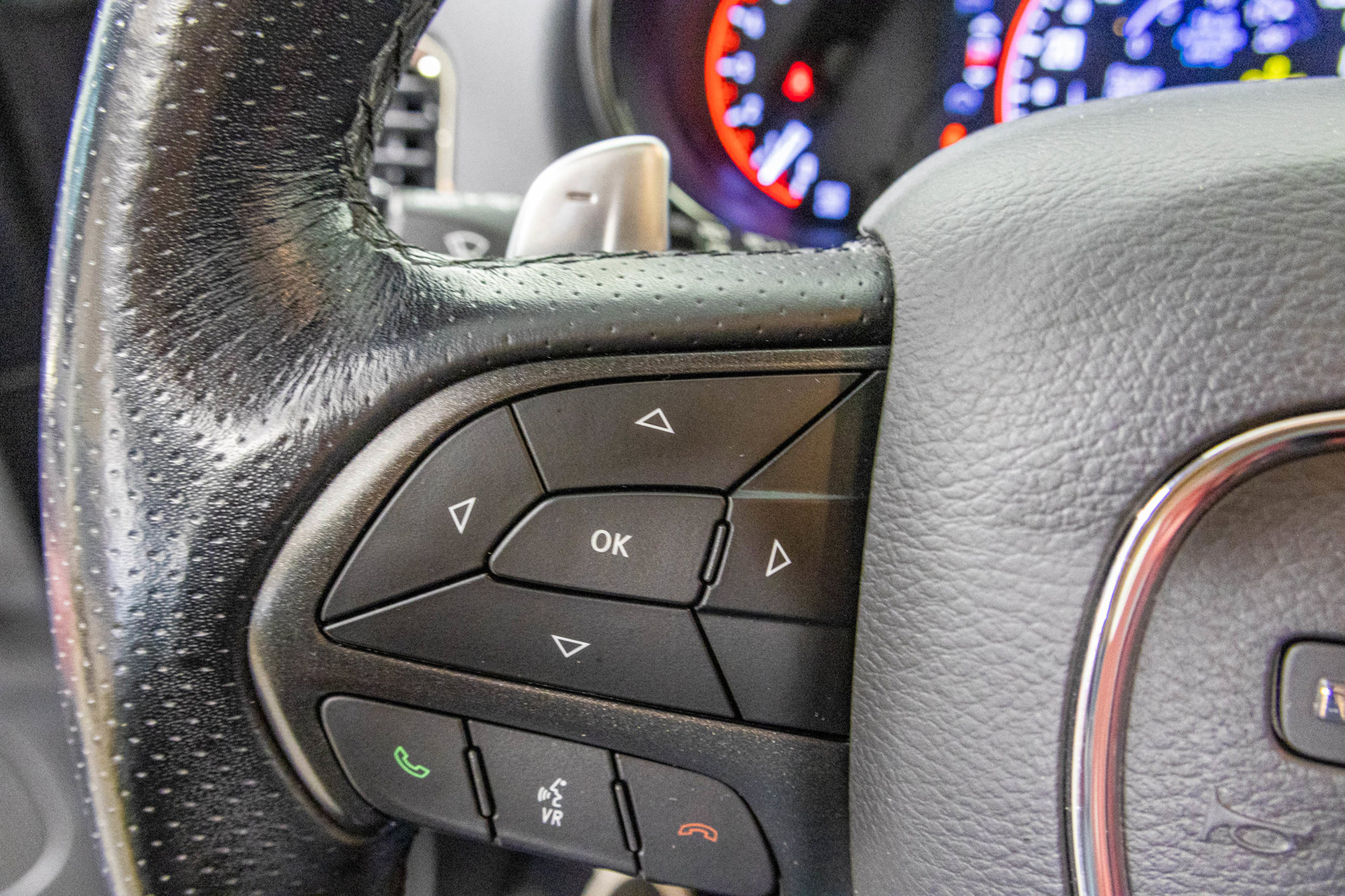 Used 2020 Dodge Durango R/T w/ Blacktop Package AWD/4WD image 35