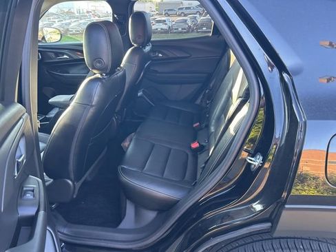 Used 2023 Chevrolet TrailBlazer LT w/ Convenience Package FWD image 9