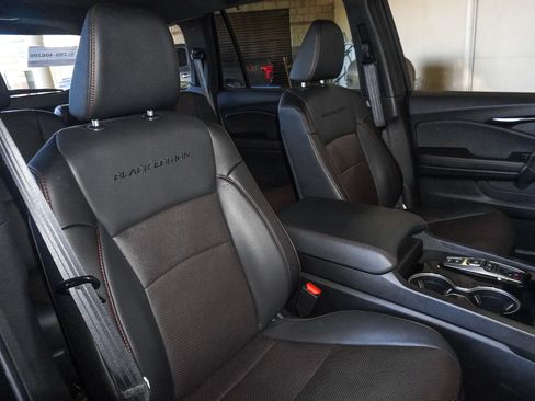 Used 2024 Honda Passport Black Edition image 42