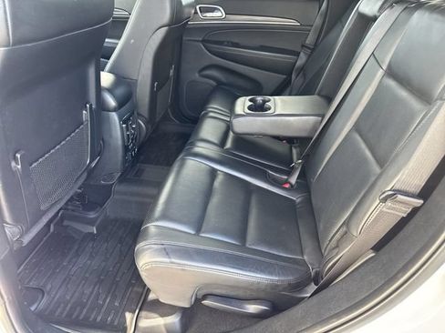 Used 2020 Jeep Grand Cherokee Limited w/ Luxury Group II AWD/4WD image 12