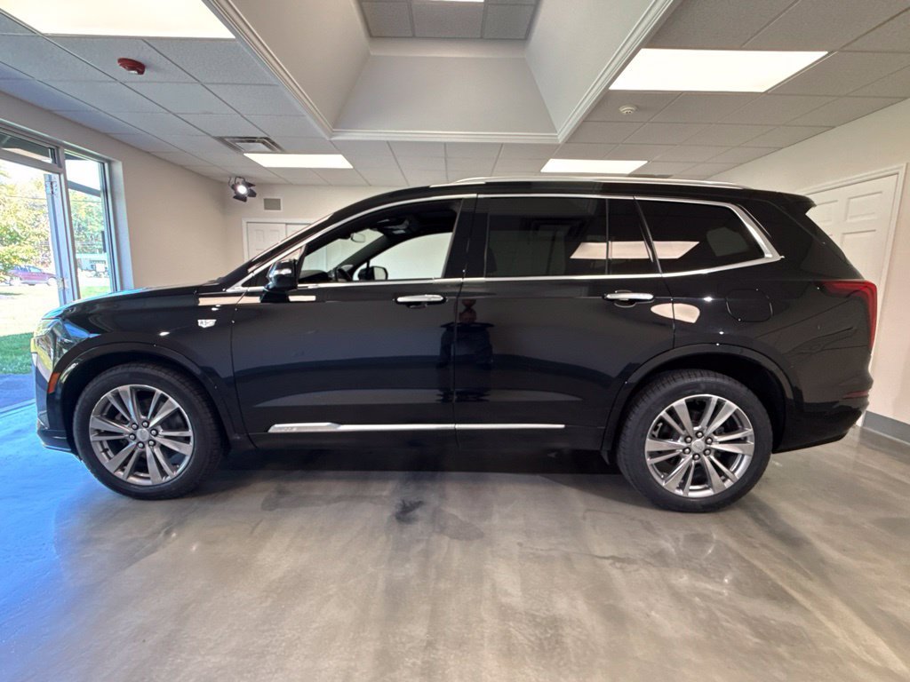 Used 2023 Cadillac XT6 Premium Luxury AWD/4WD image 10