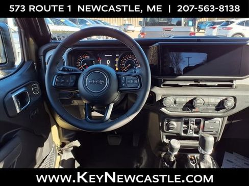 New 2026 Jeep Gladiator Sport AWD/4WD image 14