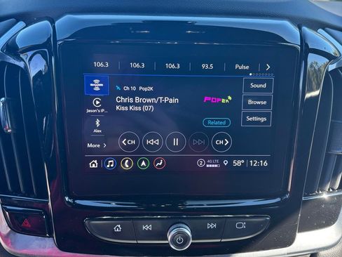 Used 2022 Chevrolet Traverse RS w/ LPO, 'HIT The Road' Package image 20