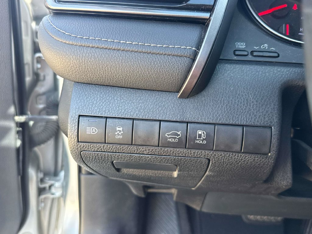 Used 2021 Toyota Camry XSE FWD image 25