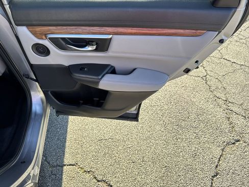 Used 2022 Honda CR-V Touring image 15