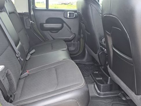 Used 2021 Jeep Wrangler Unlimited Sport AWD/4WD image 15