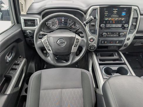 Used 2020 Nissan Titan SV w/ SV Convenience Package AWD/4WD image 16