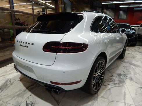 Used 2017 Porsche Macan GTS image 4