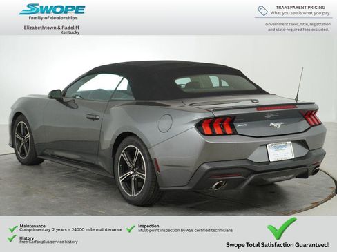 Used 2025 Ford Mustang Premium RWD image 9