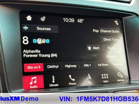 Used 2017 Ford Explorer XLT w/ Equipment Group 202A FWD image 30