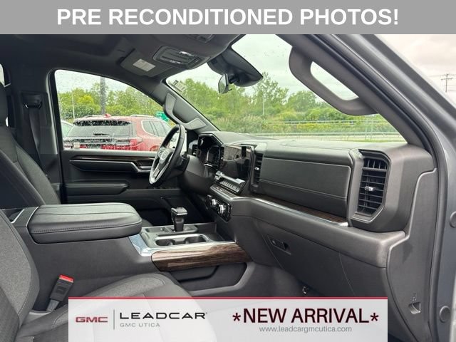 Used 2024 GMC Sierra 1500 Elevation w/ X31 Off-Road Package AWD/4WD image 9