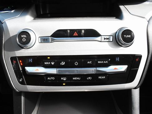 Used 2021 Ford Explorer XLT w/ Equipment Group 202A image 36