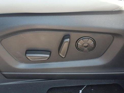 New 2026 Ford Explorer Platinum image 18