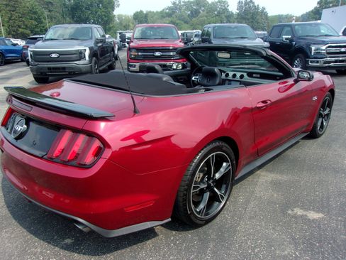Used 2017 Ford Mustang GT Premium w/ Equipment Group 401A image 8