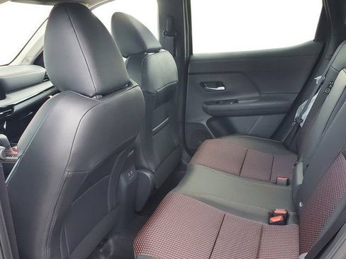 Used 2026 Nissan Kicks SR FWD image 20