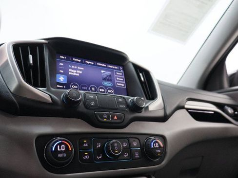 Used 2024 GMC Terrain SLT FWD image 16