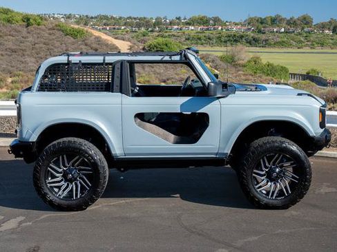 Used 2023 Ford Bronco 2-Door w/ Sasquatch Package AWD/4WD image 19