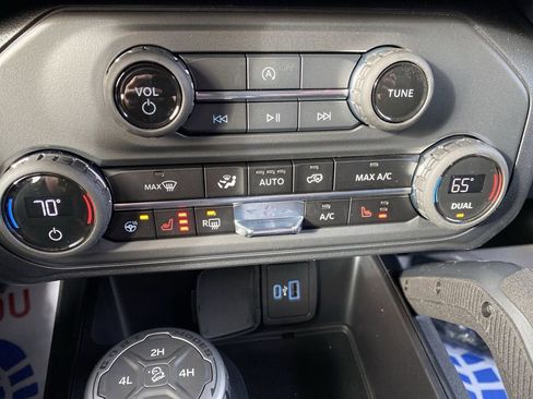 New 2025 Ford Bronco Badlands w/ Sasquatch Package image 25