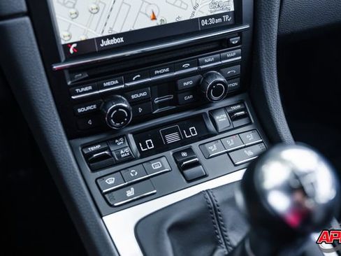 Used 2014 Porsche Cayman RWD image 17