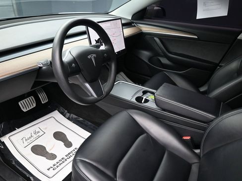 Used 2022 Tesla Model 3 Performance image 26
