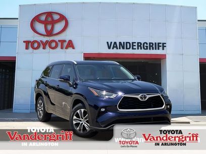 Used 2024 Toyota Highlander XLE